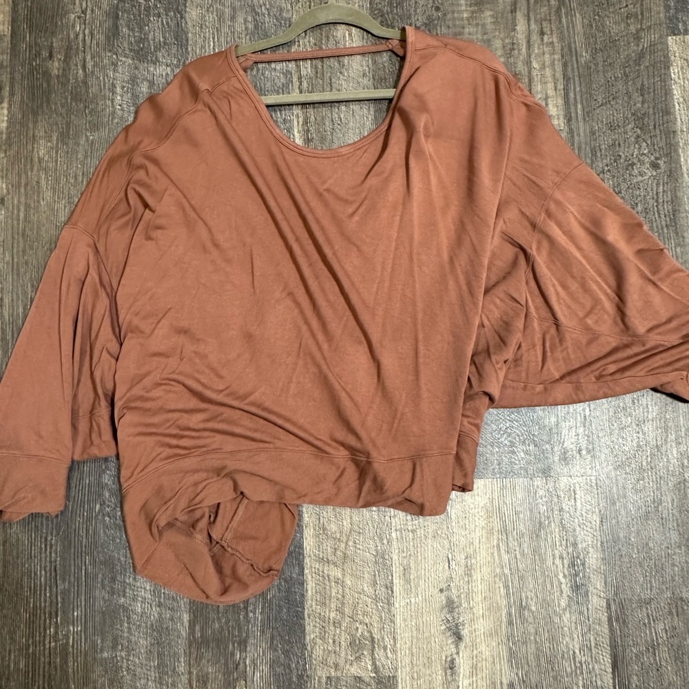 Batwing Open-back Top